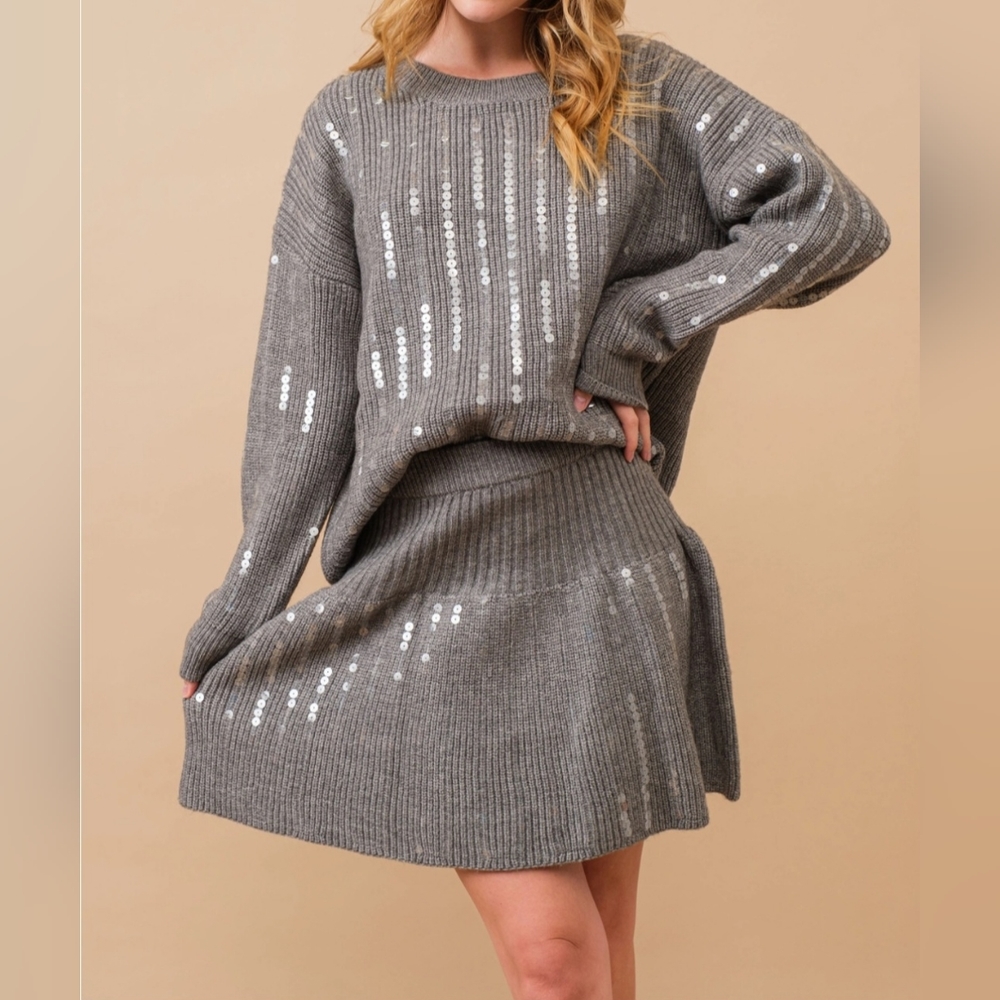 #26685 🛑M/L Sequin Loose Sweater w/ Matching Skirt 2pc set - Picture 6 of 7